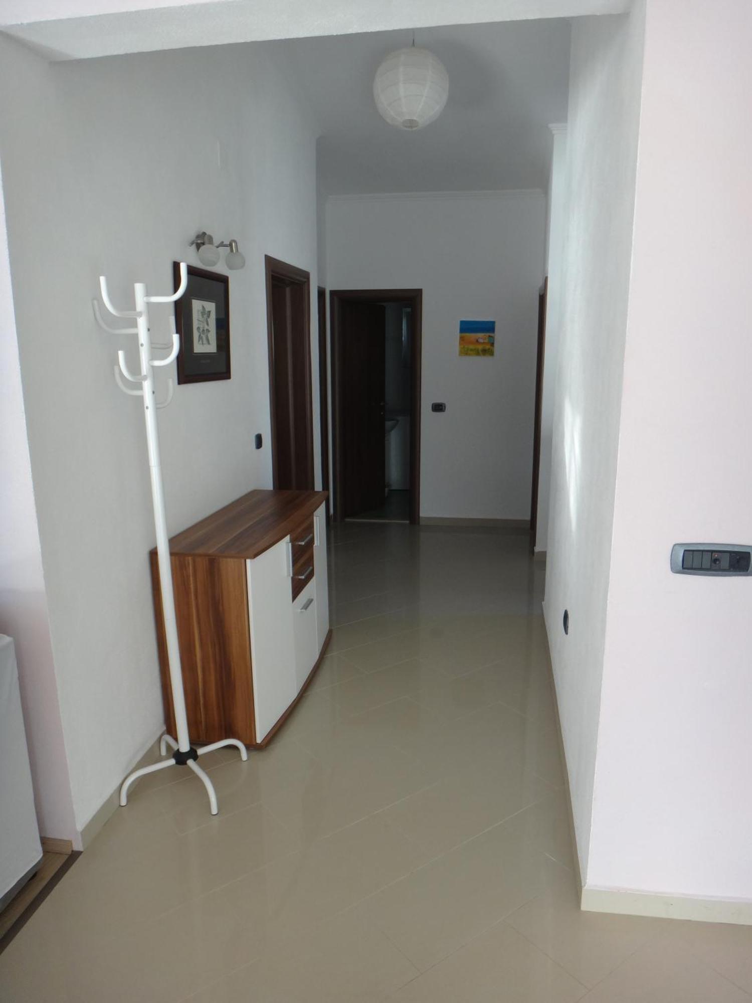 Selina Apartma Vinisce
