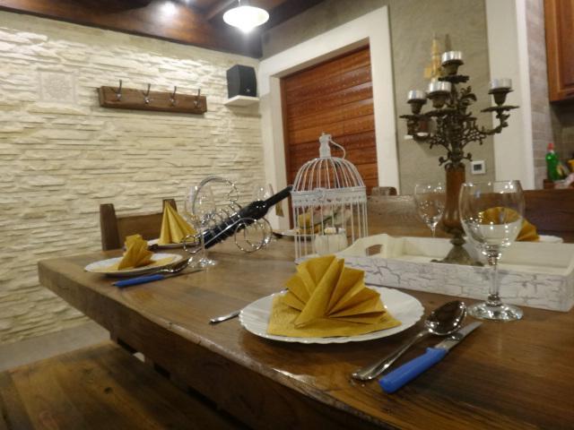 Selina Apartma Vinisce
